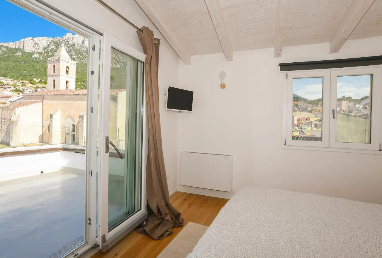 Tatta & Nanna Rooms Oliena 0*,  Italy
