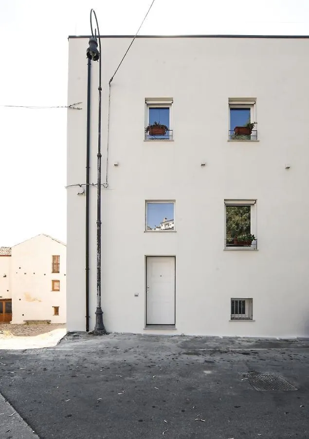 Tatta & Nanna Rooms Oliena 0*,  Italy